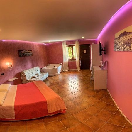 נאפולי Relais La Villa (Adults Only) מראה חיצוני תמונה